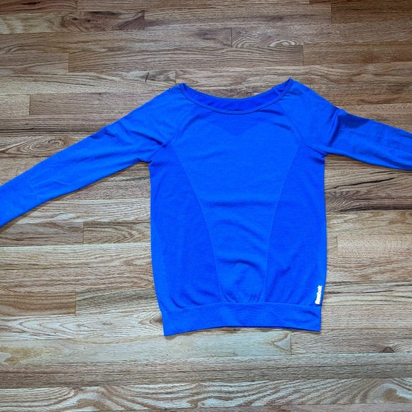 Reebok Tops - Reebok 3/4 Sleeve Athletic Top